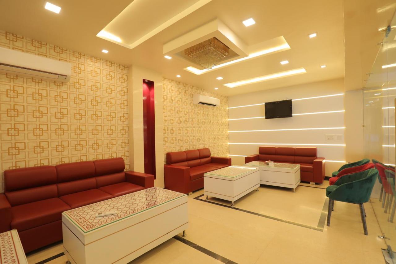 Hotel Sahib'S Red Carpet - The Family & Corporate Hotel 阿格拉 外观 照片